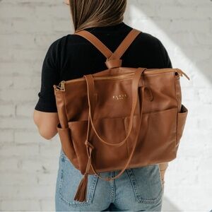 Elkie & Co. The Aberdeen bag in saddle brown